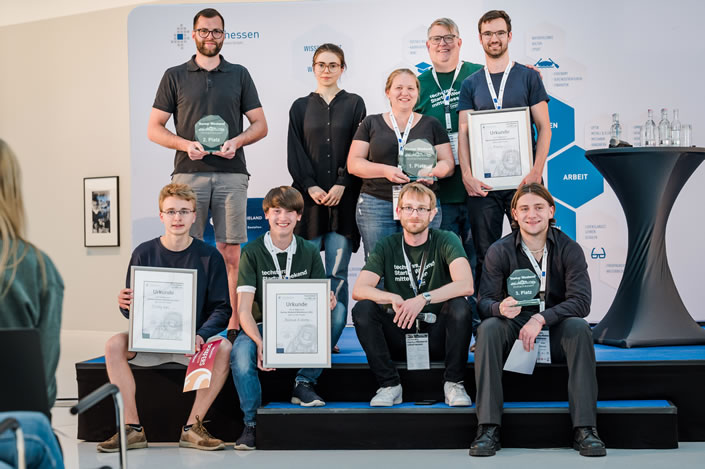 Die besten drei Teams nach den finalen Pitches am Sonntag (Foto: Tilman Lochmüller / Regionalmanagement Mittelhessen)